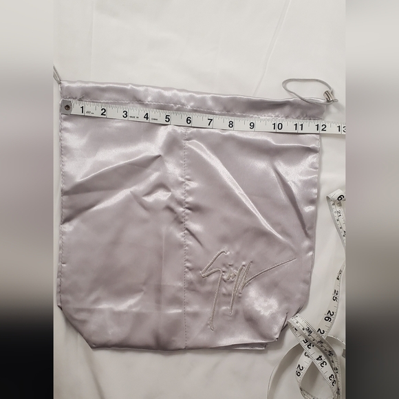 GIUSEPPE ZANOTTI- double shoe bag in satin silver - Picture 2 of 6